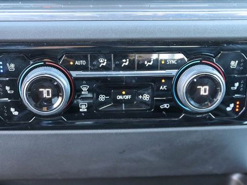 Used 2024 Chevrolet Silverado 3500 High Country w/ Technology Package image 29