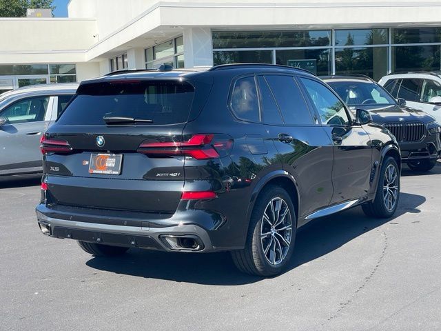 Used 2026 BMW X5 xDrive40i w/ M Sport Package AWD/4WD image 4