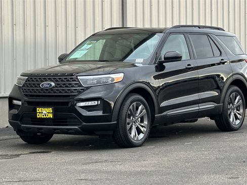Used 2022 Ford Explorer XLT image 9