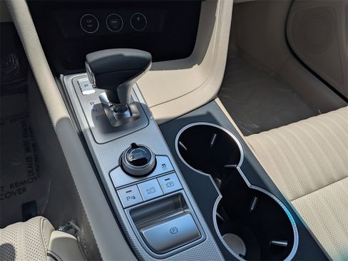 Used 2026 Genesis G70 2.5T Prestige image 22