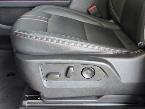 Used 2024 Chevrolet Suburban RST w/ Luxury Package image 14