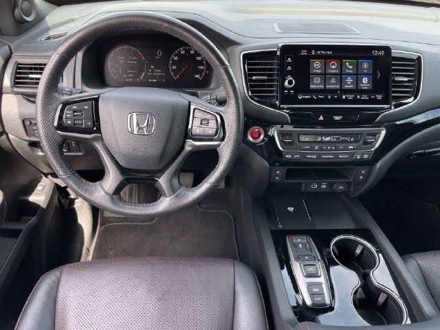 Used 2025 Honda Ridgeline Black Edition image 10