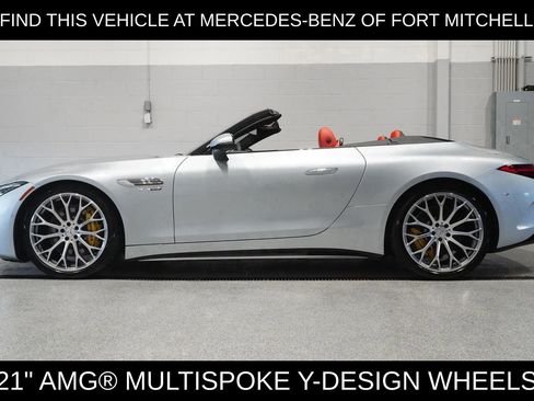Used 2025 Mercedes-Benz SL 63 AMG 4MATIC image 3