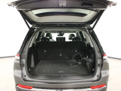 Used 2022 Jeep Grand Cherokee Limited 4xe image 15