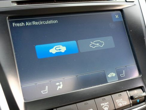 Used 2019 Acura TLX image 32