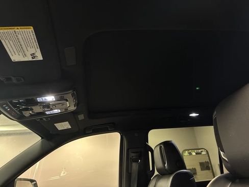 Certified 2025 Cadillac Escalade ESV Sport AWD/4WD image 21