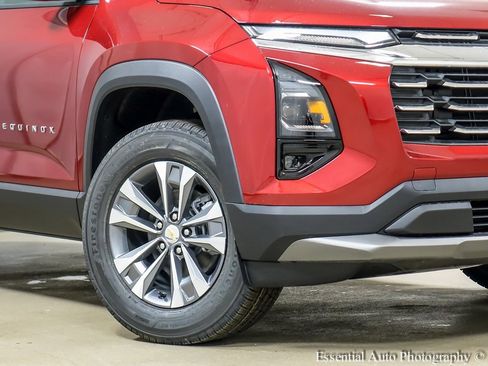 New 2026 Chevrolet Equinox LT w/ Safety and Technology Package image 4