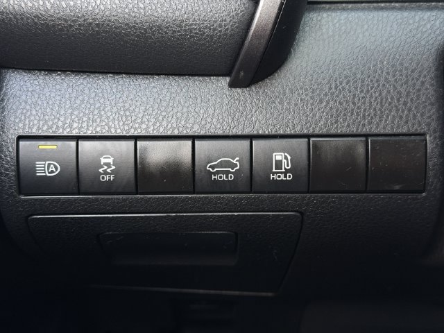 Used 2023 Toyota Camry XSE FWD image 22