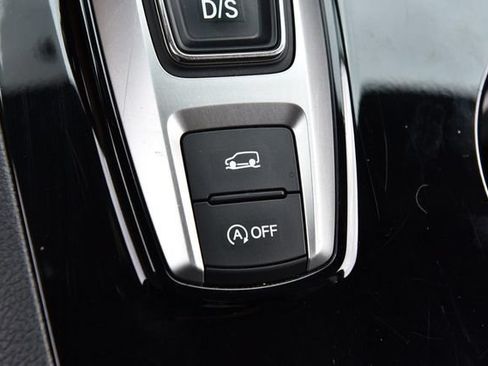 Used 2020 Honda Pilot Touring image 22