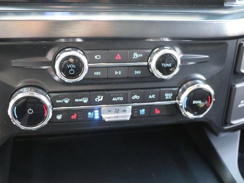 New 2026 Ford F250 Lariat w/ Black Appearance Package AWD/4WD image 24