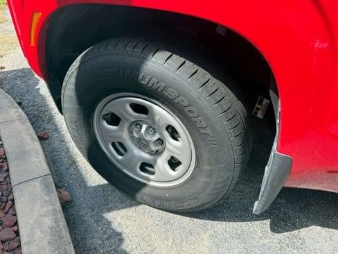Used 2022 Nissan Frontier S w/ Technology Package RWD image 10