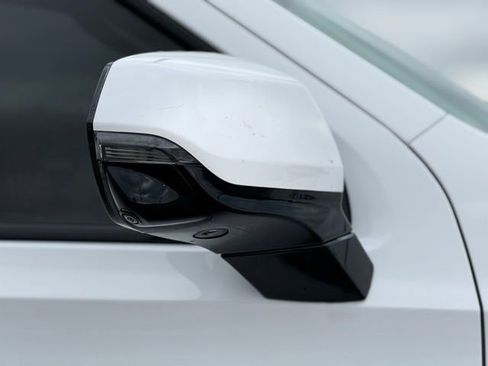 Used 2023 Chevrolet Tahoe Z71 w/ Z71 Off-Road Package image 9