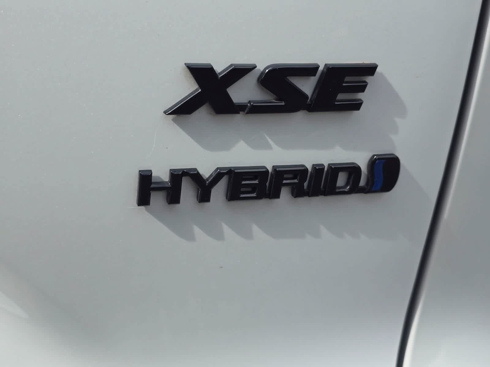 Used 2023 Toyota Corolla Cross AWD Hybrid w/ Convenience Package image 7