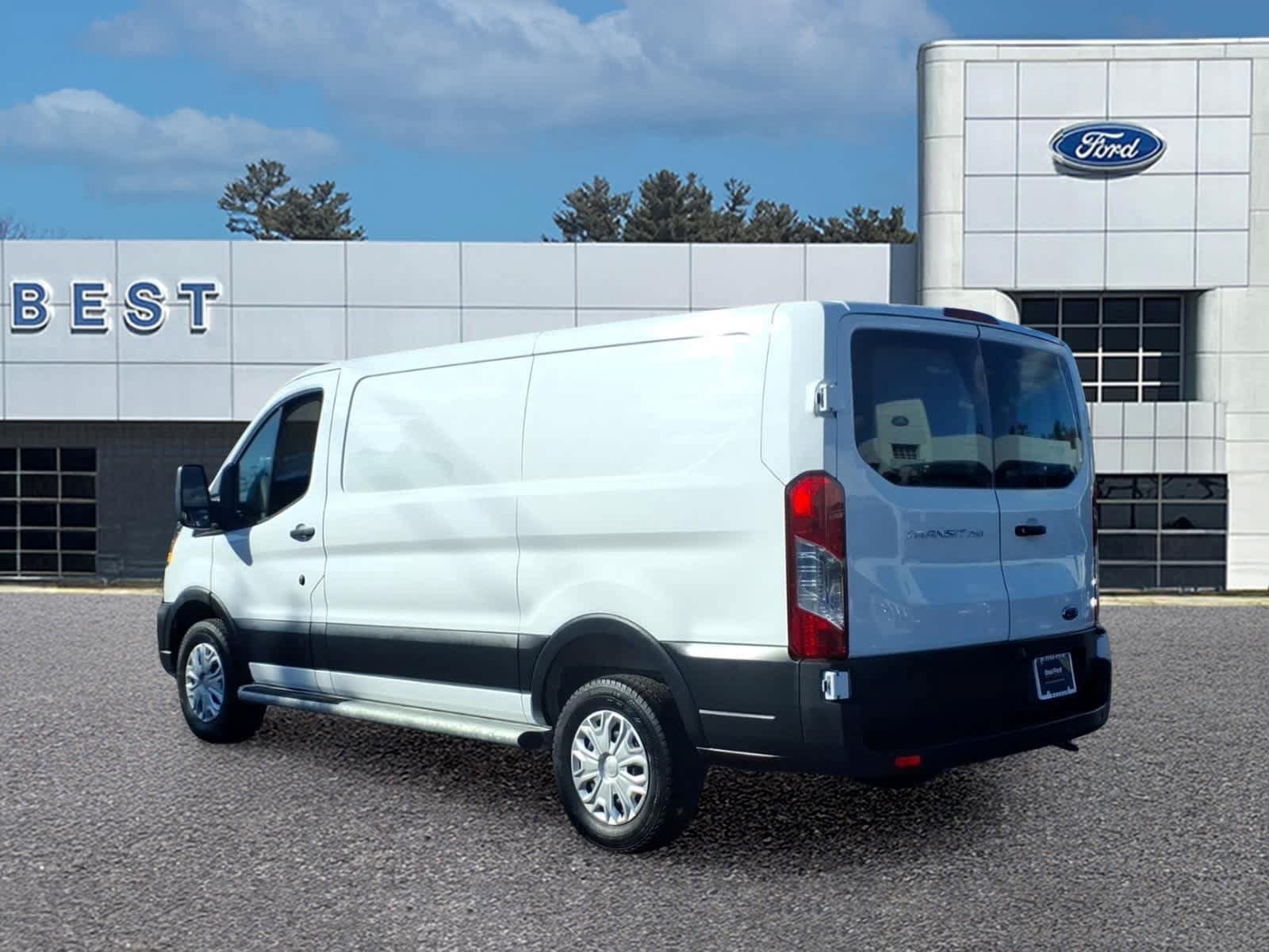 Used 2025 Ford Transit 250 Low Roof w/ Exterior Upgrade Package RWD image 4