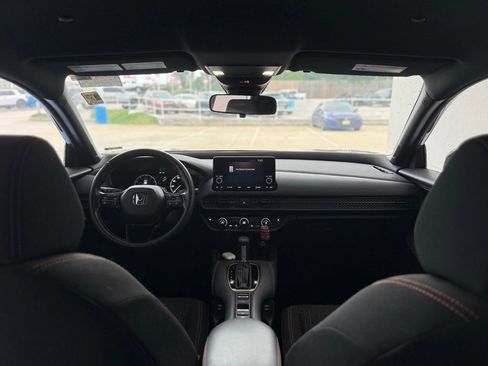 Used 2024 Honda HR-V Sport image 14