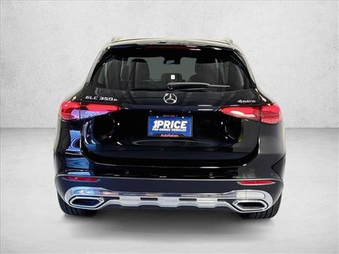 Used 2025 Mercedes-Benz GLC 350e 4MATIC image 6