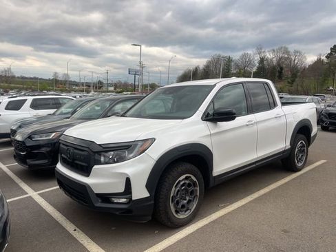 Used 2024 Honda Ridgeline Sport image 1