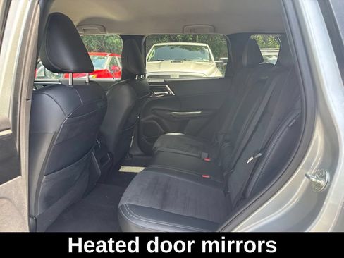 Used 2024 Mitsubishi Outlander SE AWD/4WD image 12