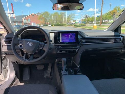 Used 2025 Toyota Camry LE FWD image 15