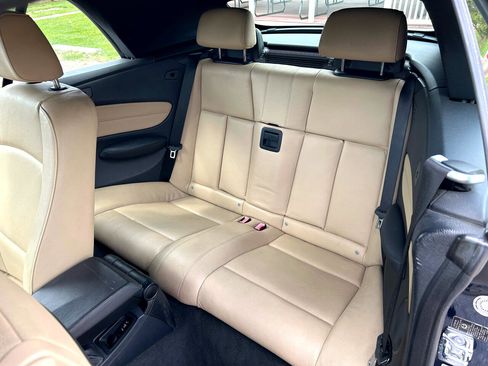 Used 2009 BMW 128i Convertible image 15