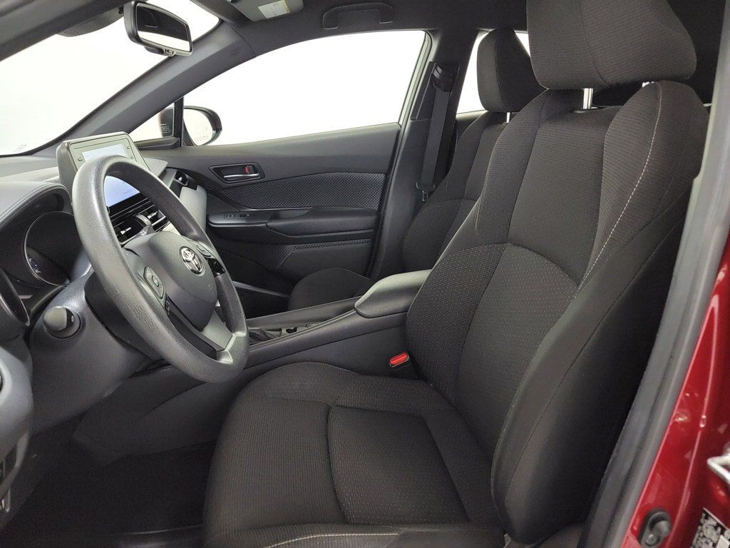 Used 2019 Toyota C-HR LE FWD image 14