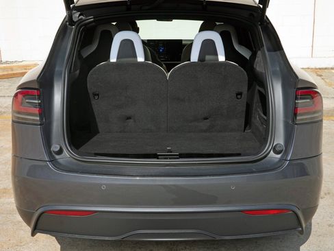 Used 2023 Tesla Model X AWD/4WD image 10