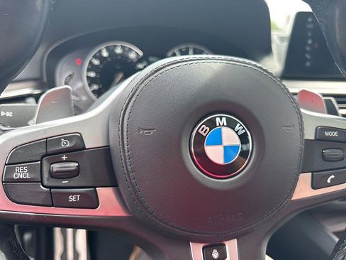Used 2018 BMW M550i xDrive image 31