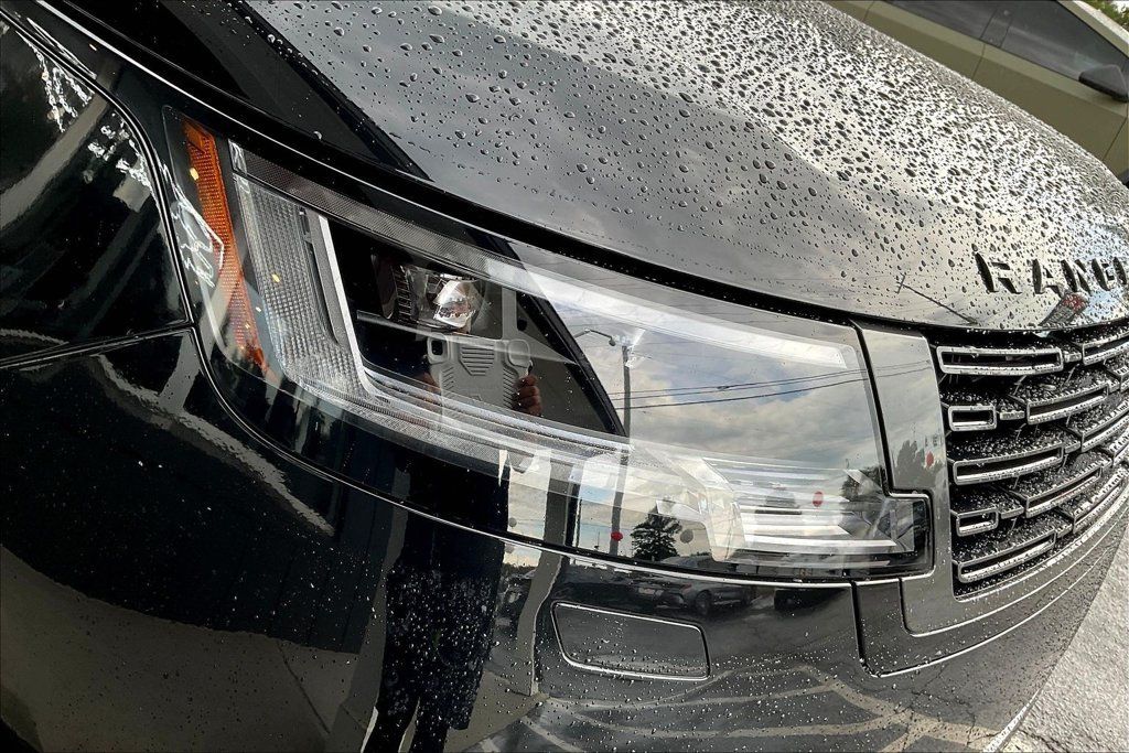 Used 2023 Land Rover Range Rover SE AWD/4WD image 28