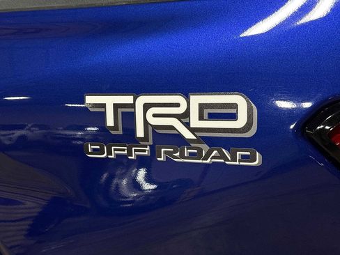 Used 2024 Toyota Tacoma TRD Off-Road AWD/4WD image 25