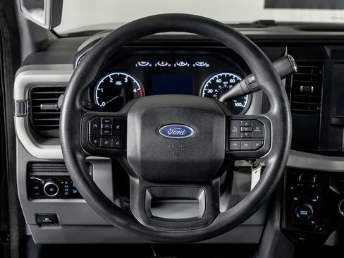 Used 2025 Ford F350 XLT image 17