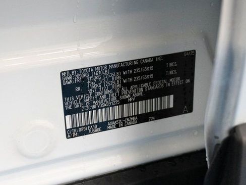 Used 2025 Toyota RAV4 XLE Premium image 34