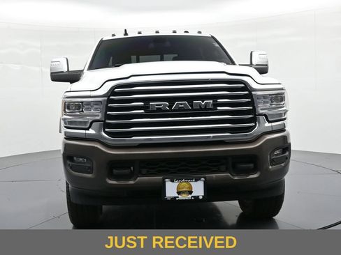 Used 2024 RAM 2500 Limited w/ Towing Technology Group AWD/4WD image 3