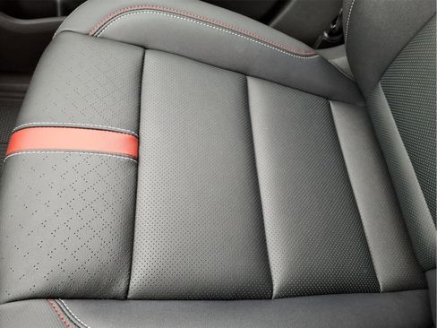 New 2026 Chevrolet Traverse RS FWD image 25