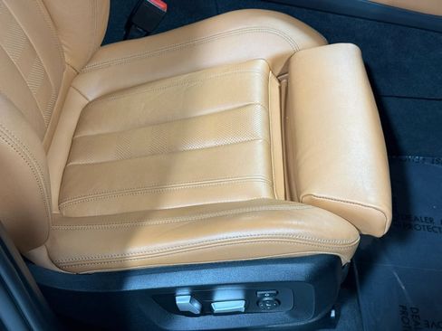 Used 2022 BMW X5 xDrive40i w/ M Sport Package AWD/4WD image 49