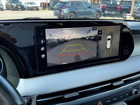 Used 2024 Hyundai Palisade SEL FWD image 15