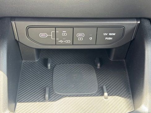 Certified 2025 Kia K4 GT-Line Turbo FWD image 22