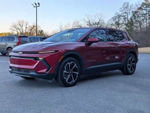 Used 2025 Chevrolet Equinox EV LT image 5
