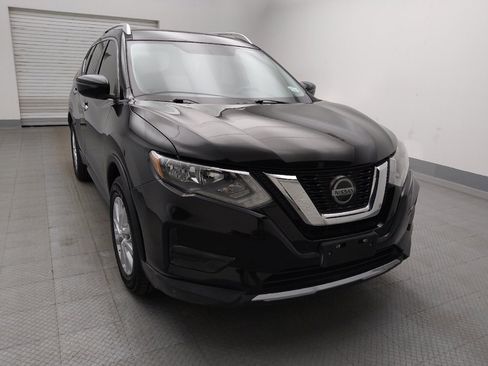 Used 2018 Nissan Rogue SV FWD image 14