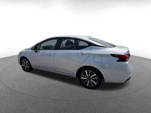 Used 2025 Nissan Versa SV FWD image 10