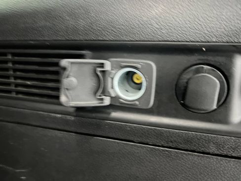 Used 2024 Jeep Wagoneer Series II w/ Flexible Seating Group RWD image 48