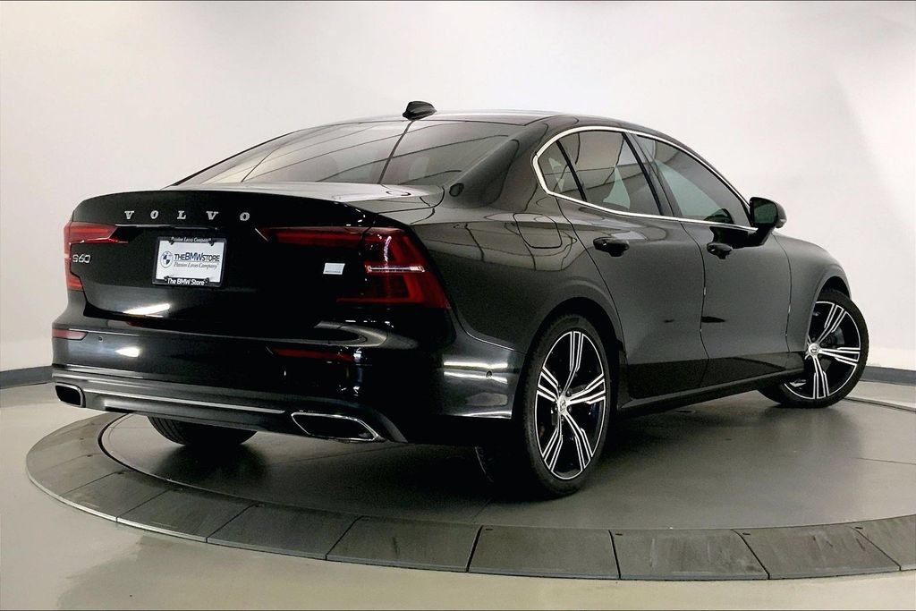 Used 2021 Volvo S60 T8 Inscription AWD/4WD image 12