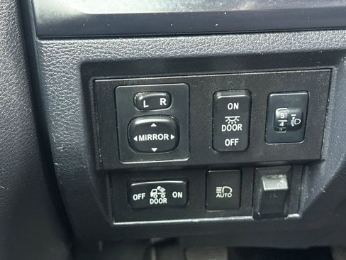 Used 2019 Toyota Tundra SR image 27