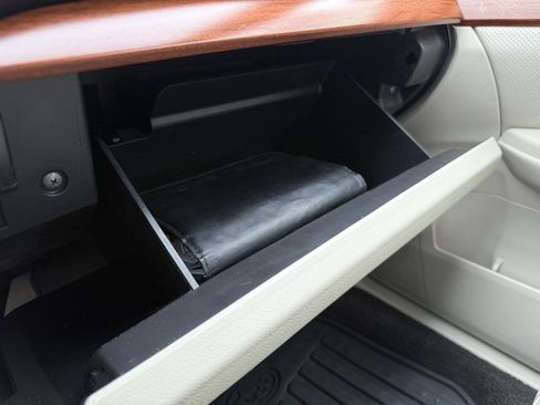 Used 2014 Subaru Outback 3.6R Limited w/ Moonroof Package image 37