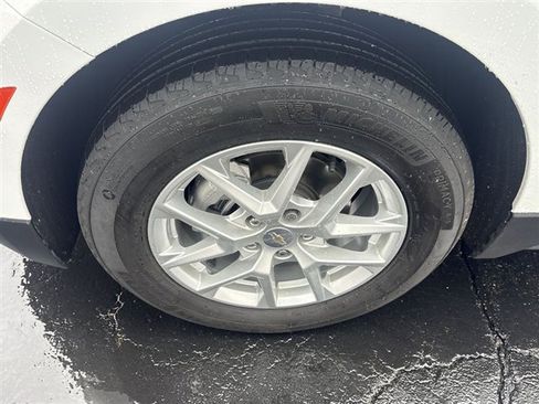 Certified 2024 Chevrolet Equinox LT FWD image 31