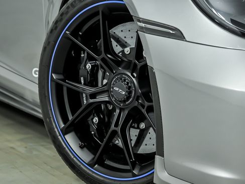 Used 2022 Porsche 911 GT3 RWD image 3
