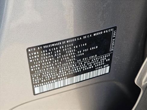 Used 2024 Volkswagen Tiguan SE image 24