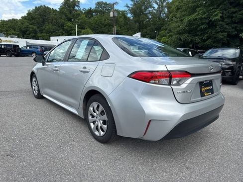 Used 2024 Toyota Corolla LE FWD image 4
