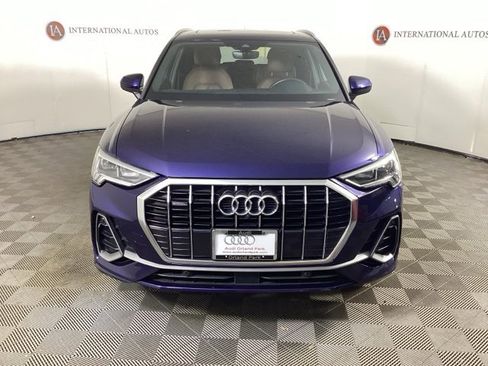 Certified 2022 Audi Q3 2.0T Premium Plus w/ Premium Plus Package image 2