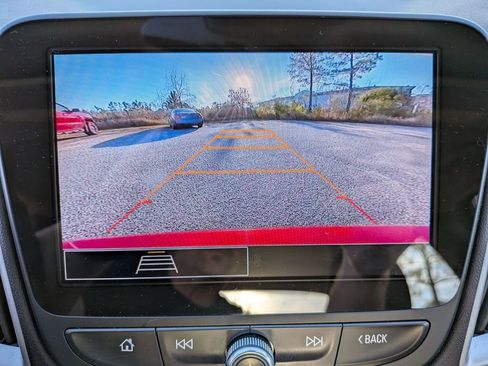 Used 2024 Chevrolet Malibu LT image 25