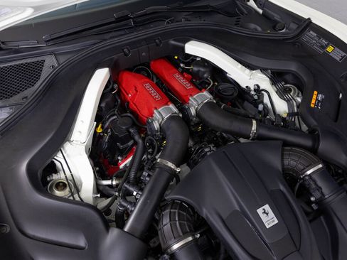 Certified 2024 Ferrari Roma Spider RWD image 64